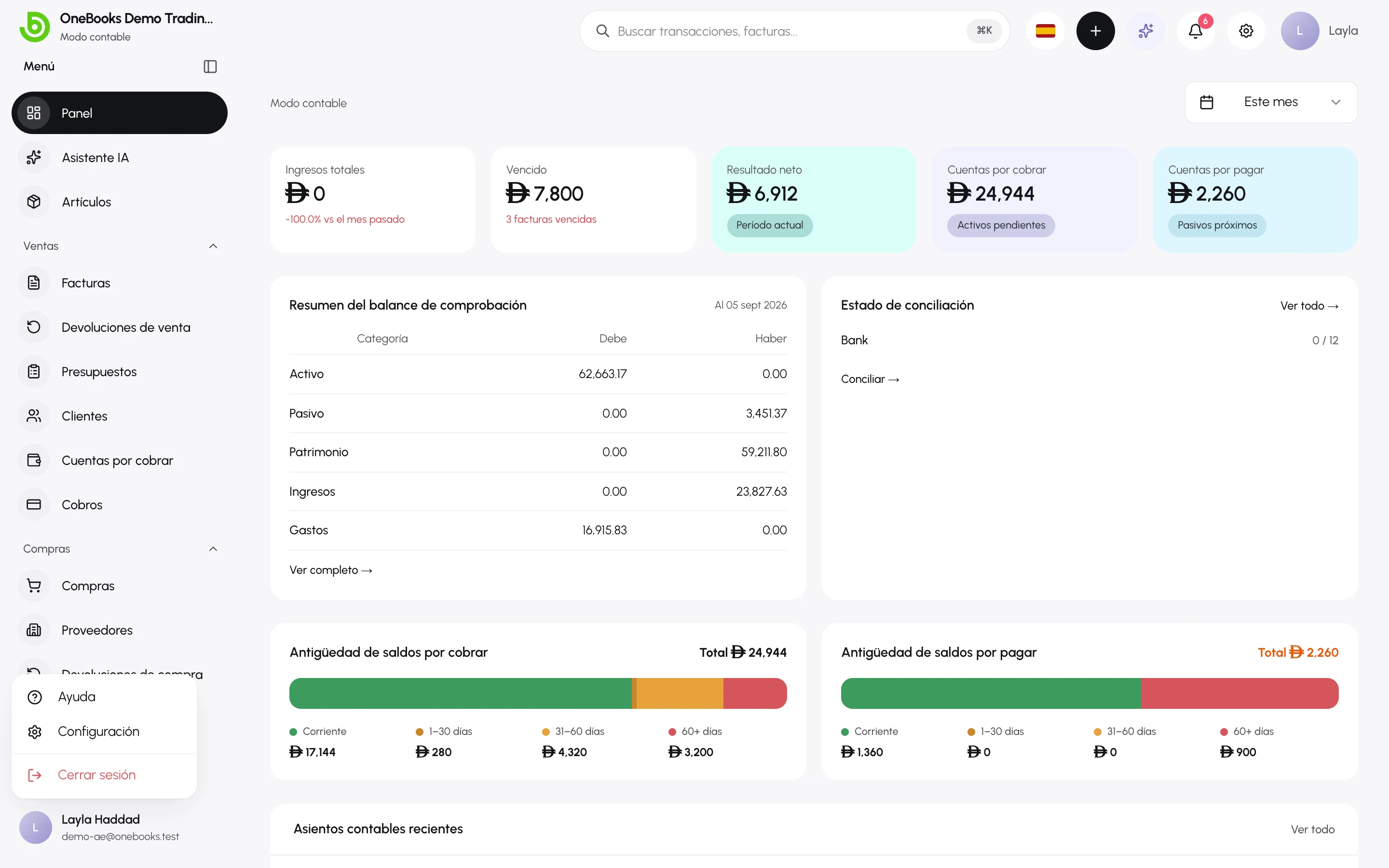 El menú de usuario en la parte inferior de la barra lateral con Ayuda, Configuración y Cerrar sesión