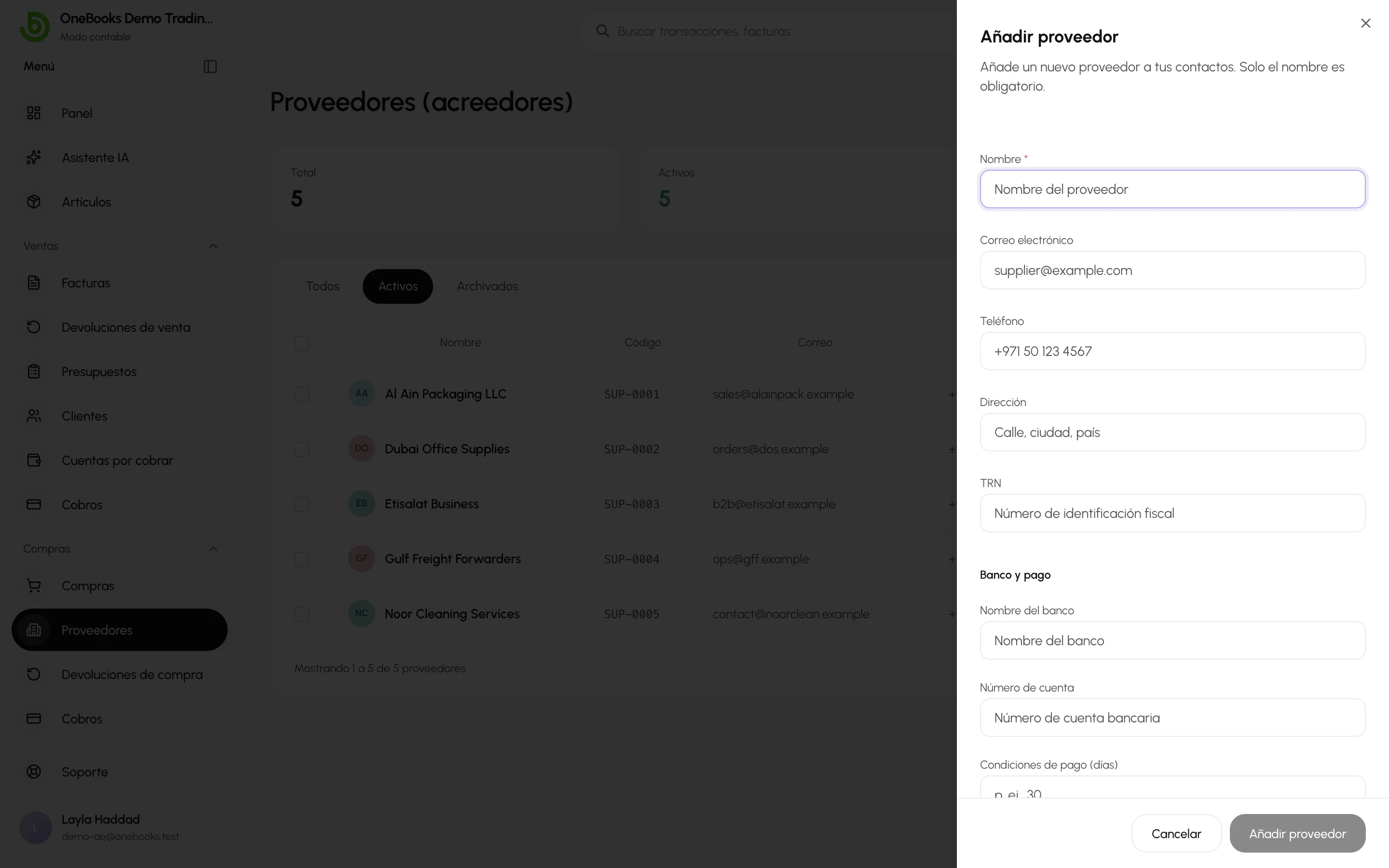El formulario Añadir proveedor con los campos de contacto, impuestos, banco y condiciones de pago