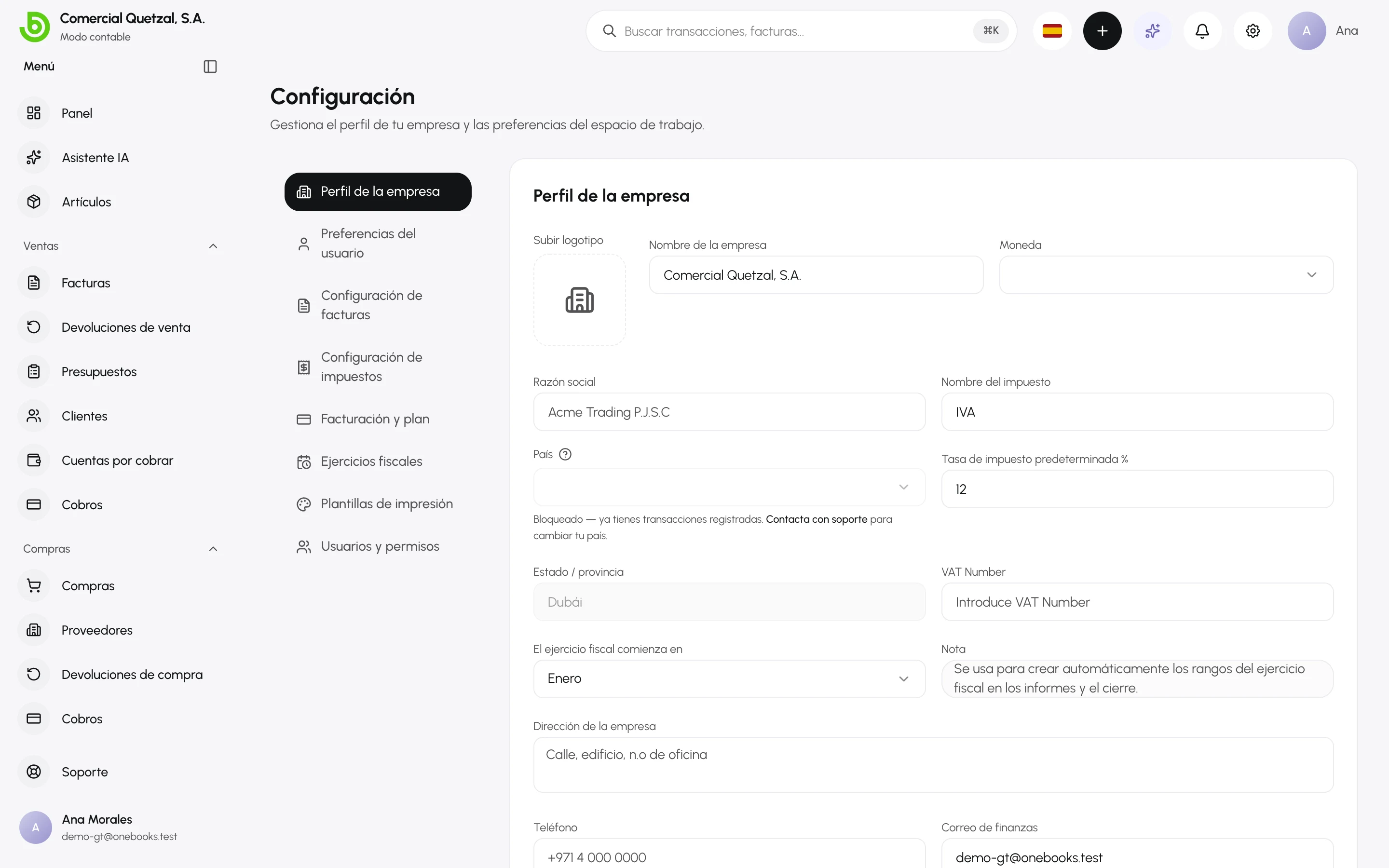Configuración de la empresa de un negocio guatemalteco en la interfaz en español