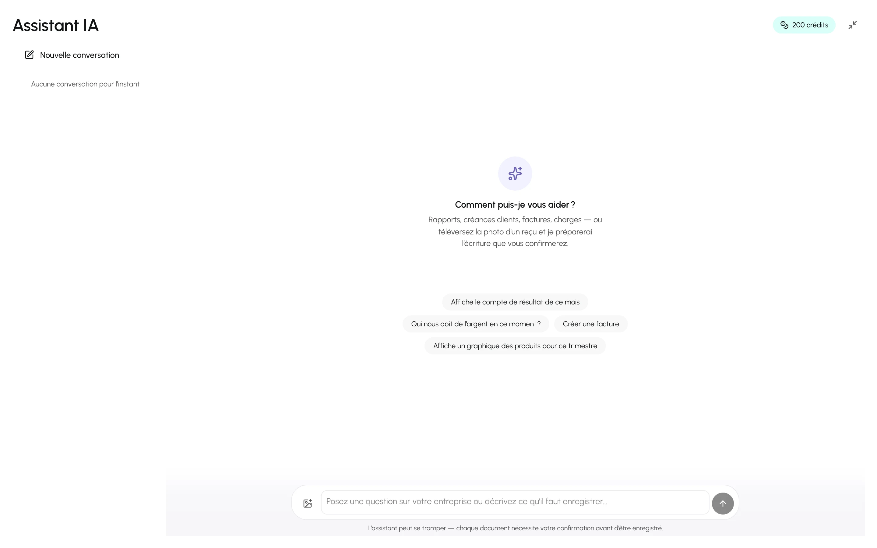 La page Assistant IA avec les questions suggérées, la colonne des conversations et la zone de saisie