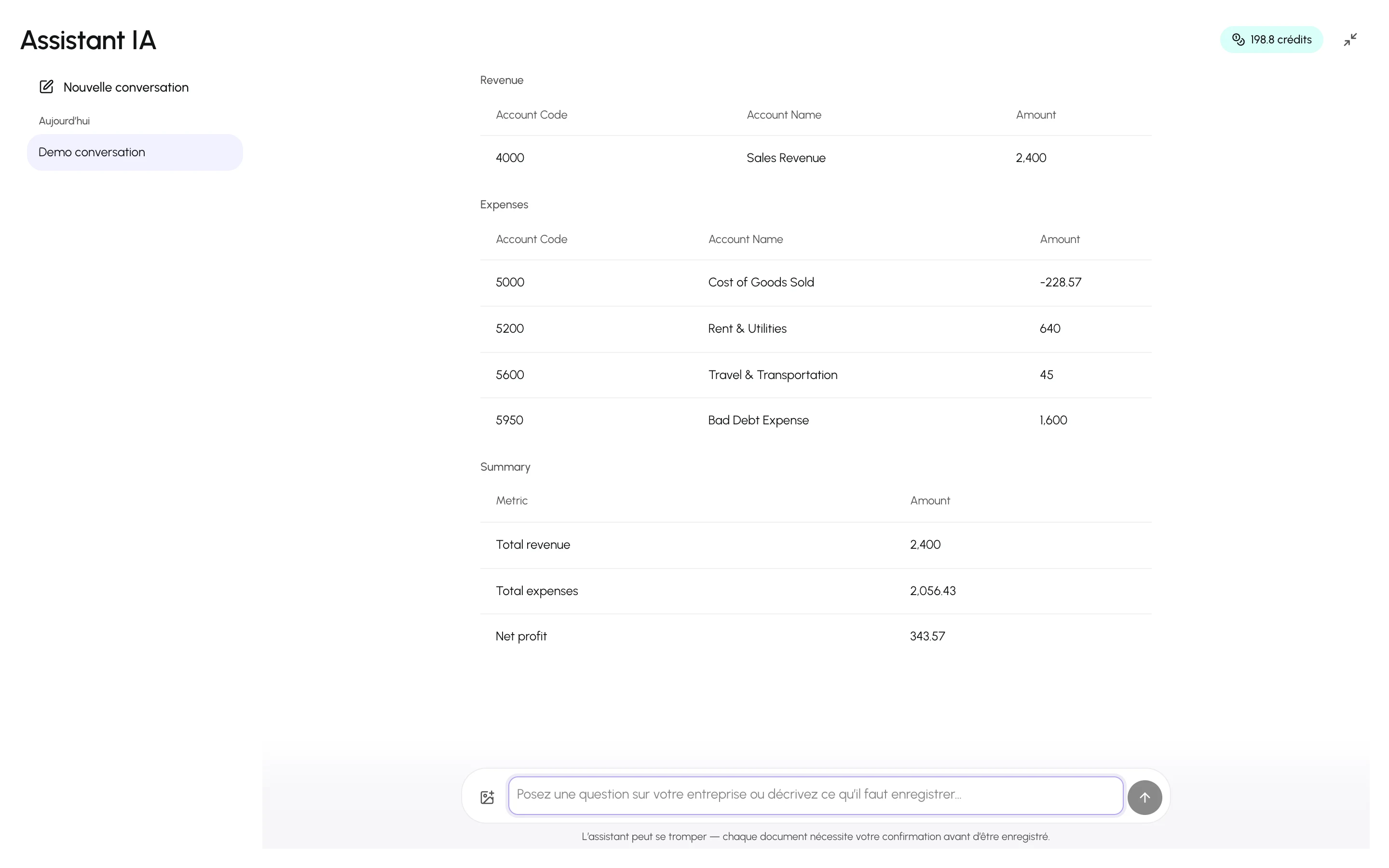 Une conversation où l’assistant répond à une question sur le compte de résultat par un résumé et une carte de rapport