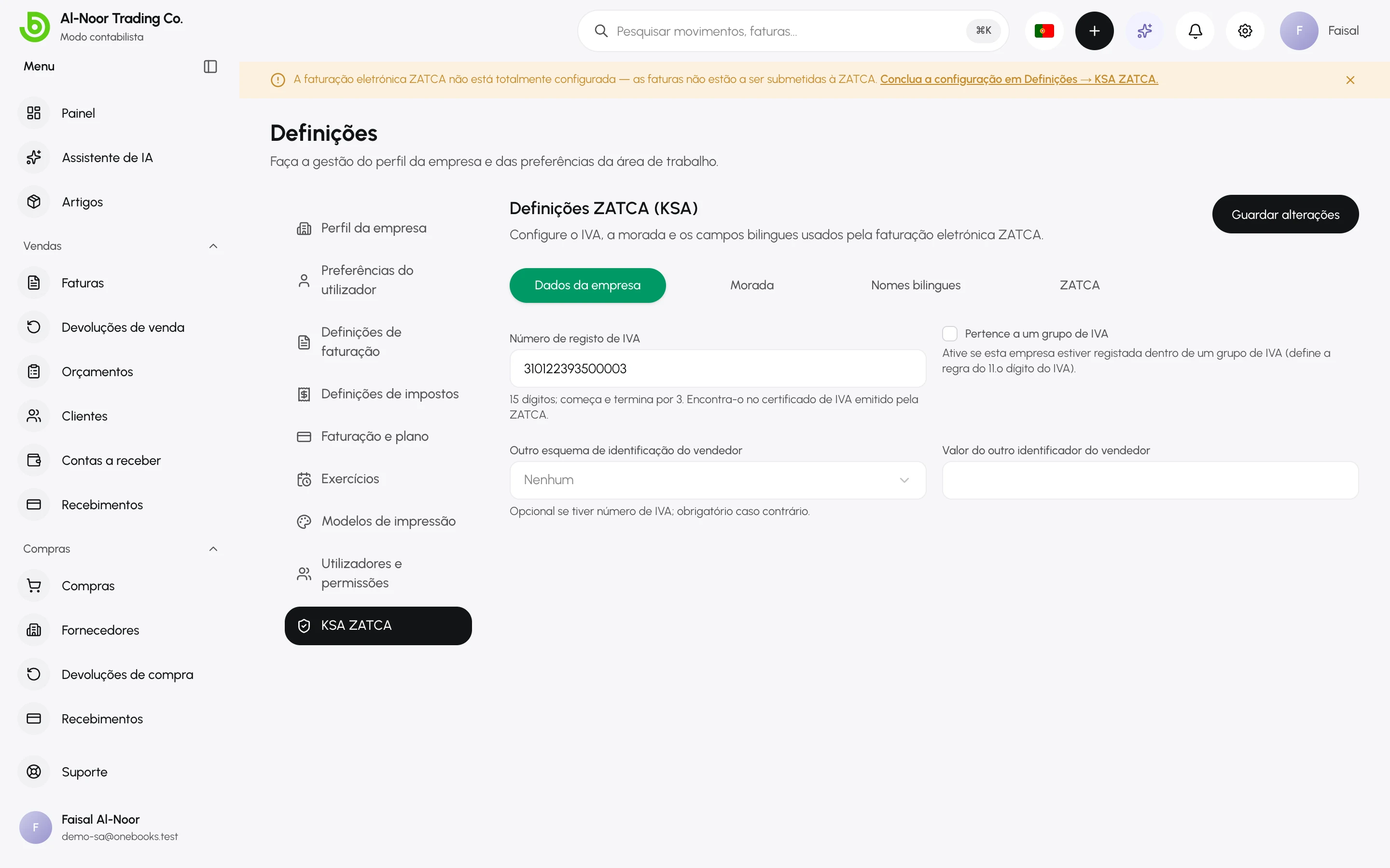 A página de definições KSA ZATCA com os separadores de dados da empresa, nomes bilingues e ZATCA